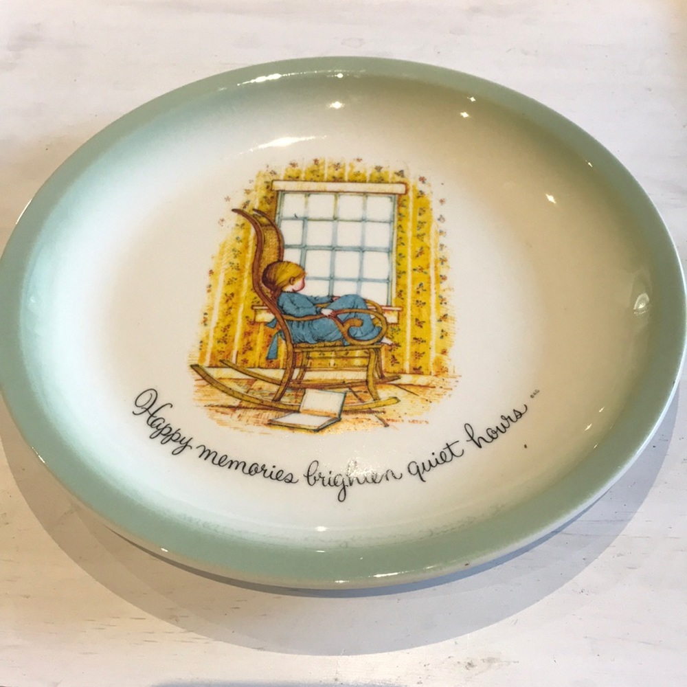 Vintage Holly Hobbie 10.5 Inch Collector’s Edition Plate, USA 1972 Boho